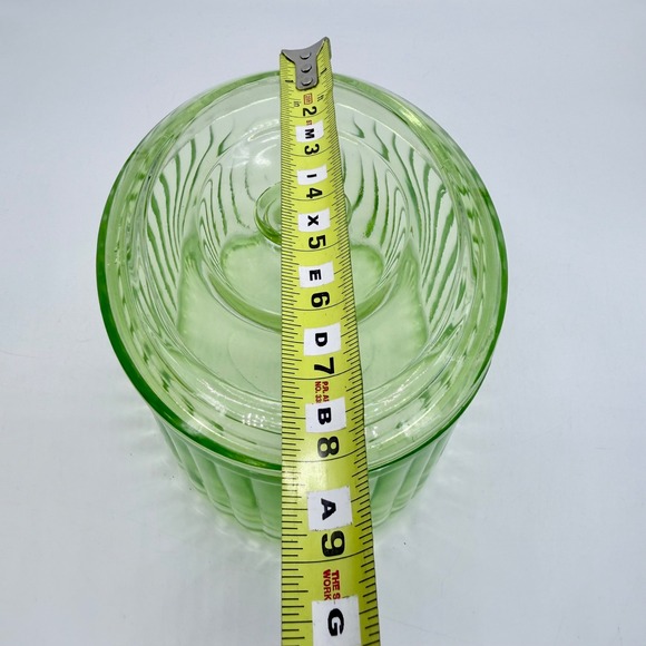 Vintage Green Glass Ramekin Dish with Lid Uranium Glass Vaseline Glass Glow - Picture 12 of 12